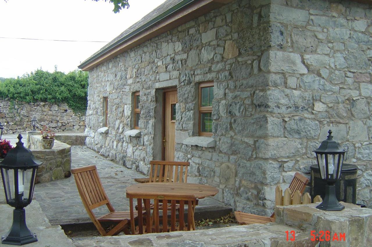 Traditional Stone Cottage 300 Years+ Galway Exterior photo